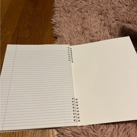 Taylor Swift notebook - Picture 3 of 3